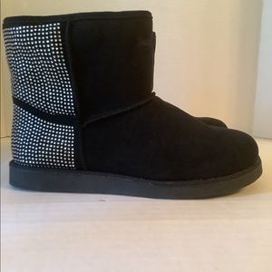 Juicy Couture Boots Kitten Black Size 7 NEW